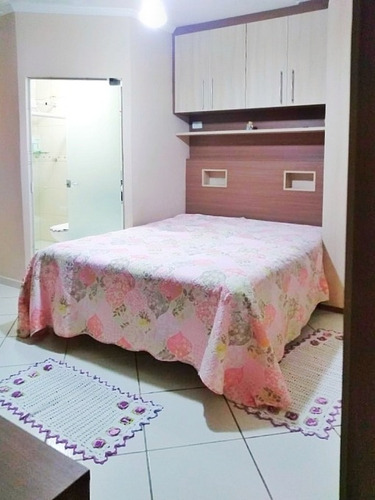 Imagem 12 de 21 de Linda Casa Assobradada Com 3 Dormitorios Oportunidade - V4681