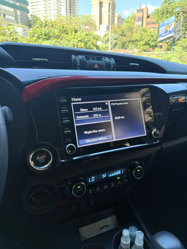 Toyota Hilux 4.0 Grs