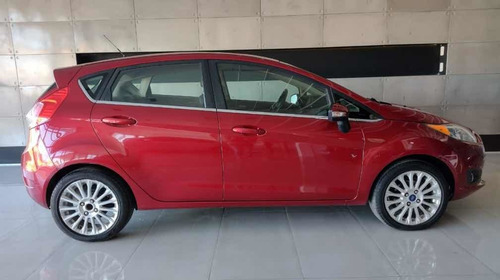 Imagen 3 de 7 de Ford Fiesta 1.6 Titanium
