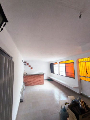 Lm.p Casa Amoblada En San Diego, Carabobo, Urbanización La Esmeralda.