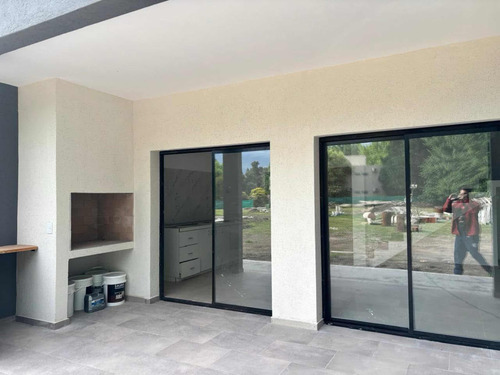 Departamento 130m2 3 Dorm. 2 Cocheras, Dos Baños