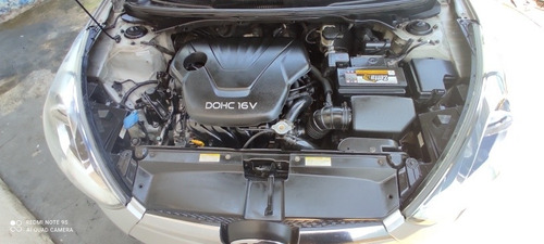 Imagem 15 de 15 de Hyundai Veloster 2012 1.6 16v 2p