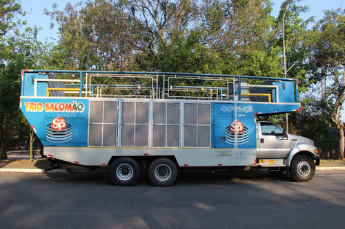 Imagem 4 de 10 de Trio Eletrico E Mini Trio Carro De Som - Aluguel