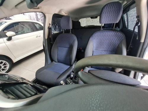 Imagem 6 de 8 de Renault Sandero Expression 1.0 2016 / 2017