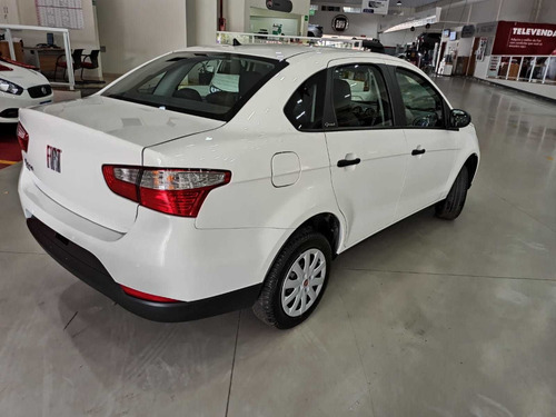 Imagem 2 de 8 de Fiat Grand Siena Attractive 1.0 (flex)