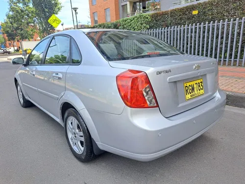 Chevrolet Optra ADVANCE 1.6 MECÁNICO 2011