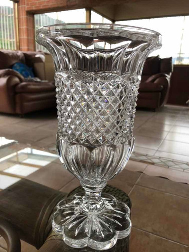 Imagen 1 de 4 de Jarra Florero De Cristal O Para Decoración