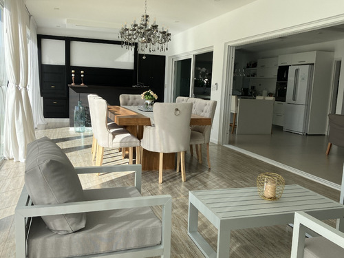 Imagen 8 de 16 de Venta De Casa Amoblada En Saint Thomas Oeste Canning