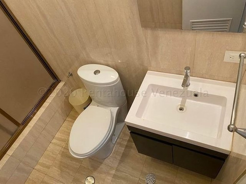Imagen 14 de 17 de Livy Ramírez Vende Apartamento En Los Naranjos Del Cafetal Mls #23-2690