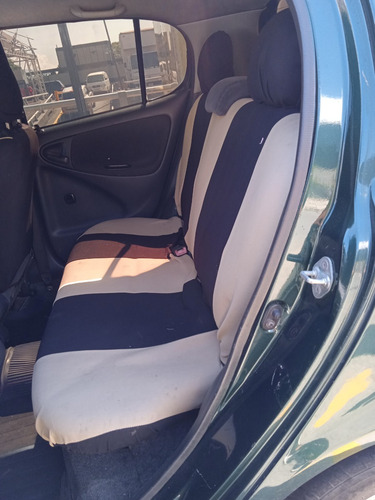 Toyota Yaris Sol
