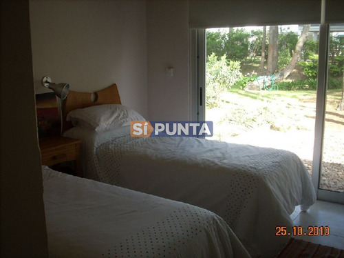 Imagen 15 de 17 de Casa En Laguna Blanca En Venta