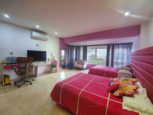 Imagen 14 de 23 de Vendo Ph 525mts2 4h+s/5b+s/4pe Colinas De Valle Arriba 6623