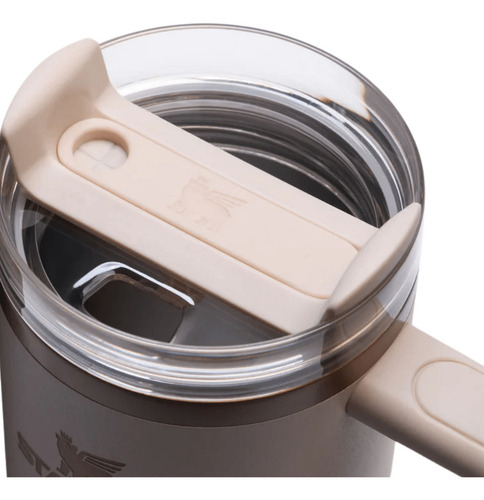 Vaso Stanley Quencher H2.0 887 mL Gilded Sugar