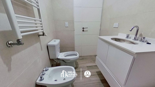 Departamento Ph En Venta En Capital Federal, Buenos Aires, Argentina