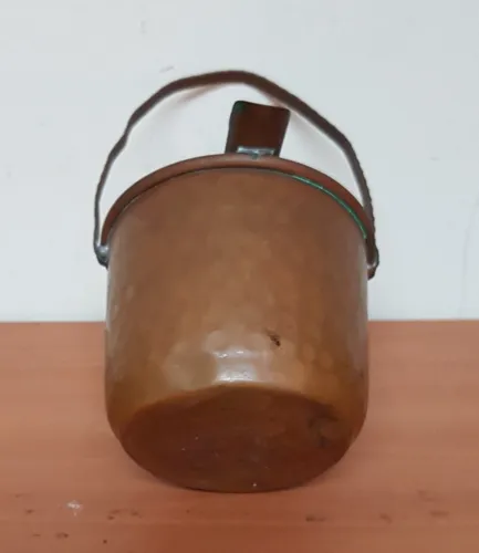 Balde Tipo Cenicero, De Cobre. (Usado)