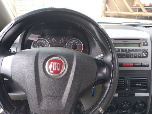 Fiat Idea 1.6 16v Essence Flex 5p 2011