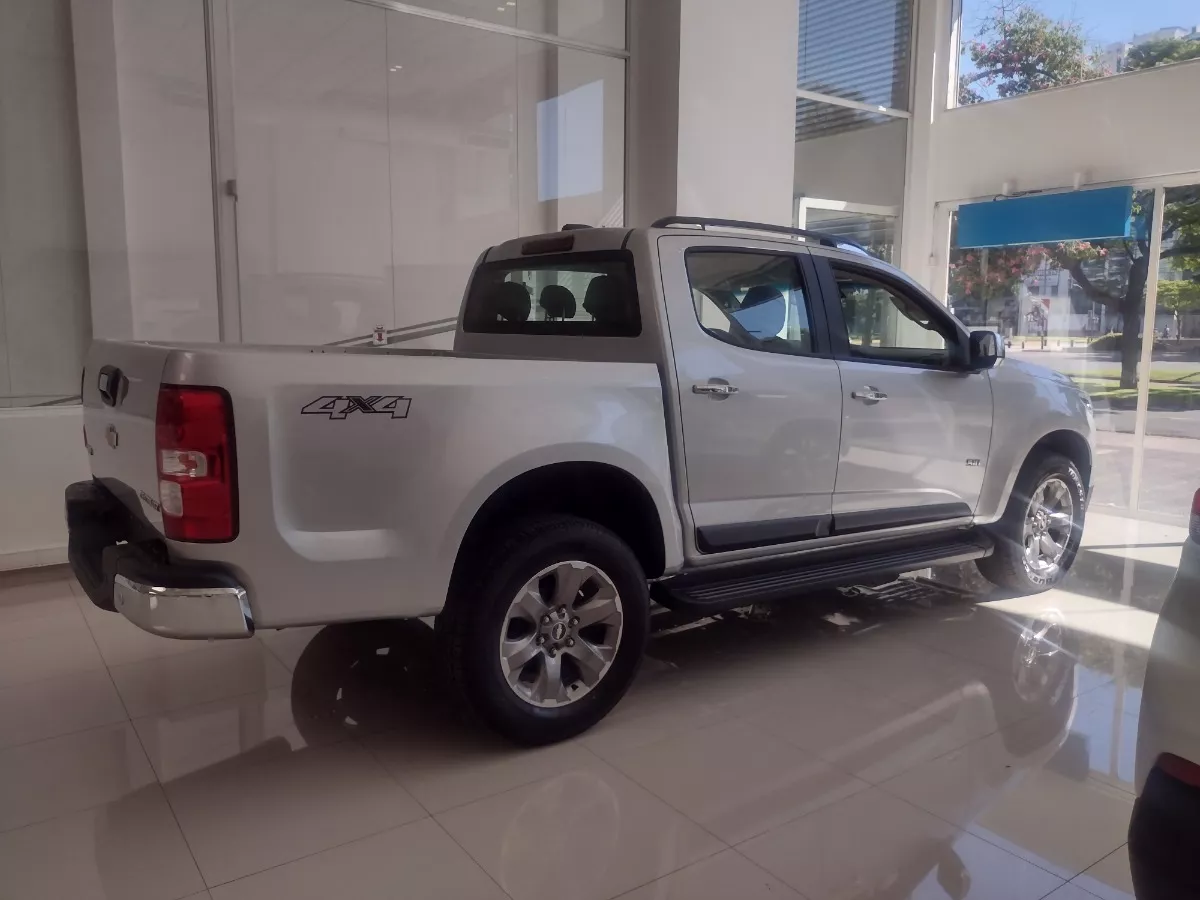 Chevrolet S10 2.8 Cd 4x4 Ltz Tdci 200cv At