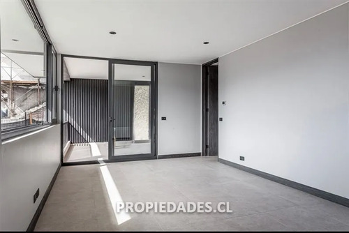 Casa En Condominio En Arriendo En Lo Barnechea