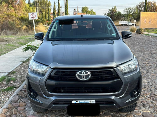 Toyota Hilux 2.7 Cabina Doble Sr Mt
