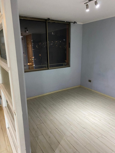 Arriendo Departamento 1d 1b Lira Con Marin En Santiago