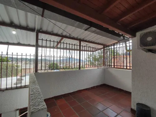 Casa En Arriendo En El Contento. Cod A30695