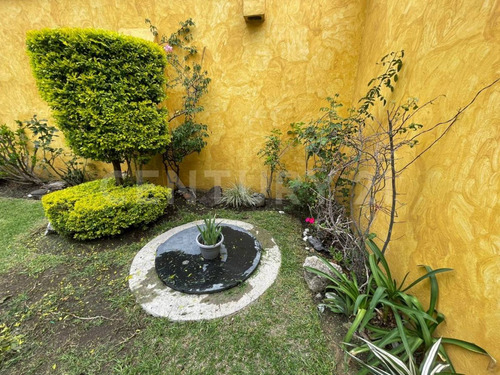 Casa En Renta, Estilo Colonial, 4 Recámaras, Jardín, San Pedro Cholula, Puebla