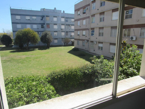 Departamento En Venta - 2 Dormitorios 1 Baño - 55mts2 - Chivilcoy