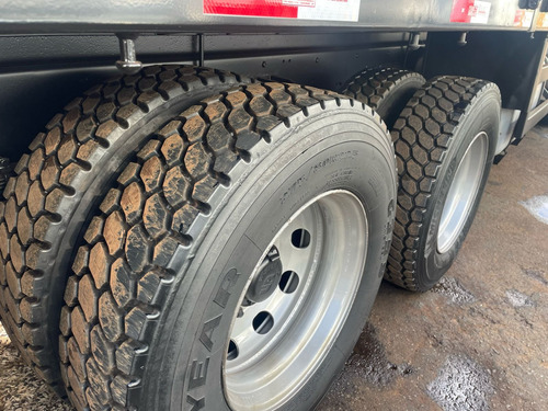 Iveci Tector 240e22 6x2 2013 Munck Hincol H 31.000