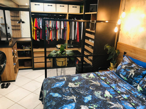 Studio No Centro Da Capital, Com 50m², Mobiliado