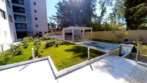 Imagen 13 de 15 de Venta De Moderno Apartamento De Dos Dormitorios Con Servicios Varios Sobre Roosevelt-ref:29608