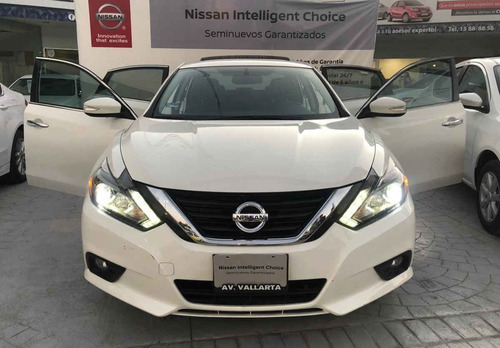Nissan Altima 2017 4p Advance Navi L4/2.5 Aut