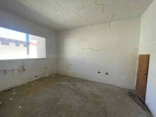 Imagen 5 de 18 de Town House En Venta En Nueva Barcelona El Cr Katuarito E