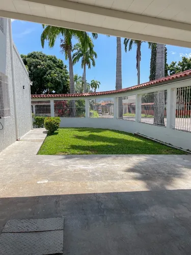 Se Vende Casa Urb La Viña