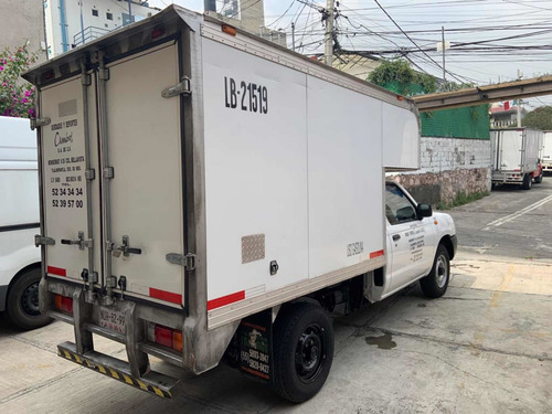 Imagen 6 de 14 de Nissan Np300 2014 2.4 Chasis Dh Mt
