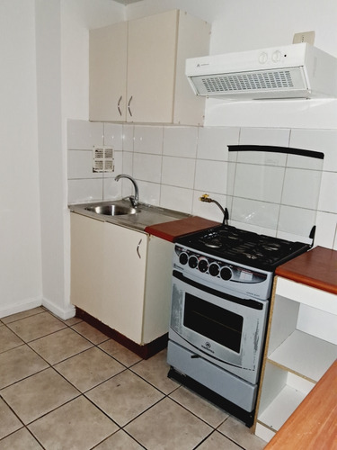 Dpto N° 2105, 1d+1b, Av. Blanco Encalada, Metro Toesca
