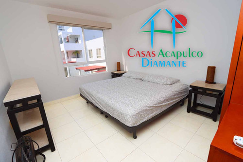 Cad Vindeza A 01. Terraza Con Salida Y Acceso A Jardín Y Albercas