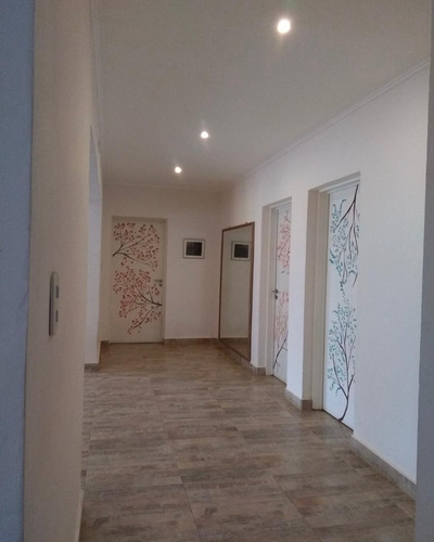 Imagen 2 de 7 de Venta Casa Quinta En Las Casuarinas- Lujan