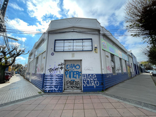 Se Arrienda Gran Local Comercial En Centro De Talca