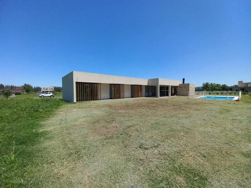 Imagen 3 de 26 de Casa - Canning (ezeiza)