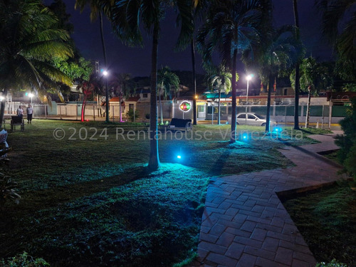 Fondo Comercio Negocio En Venta En La Arboleda Las Delicias Zona Norte Mobiliario Amplios Espacios Areas Verdes Restaurante Licores Estef 24-25163