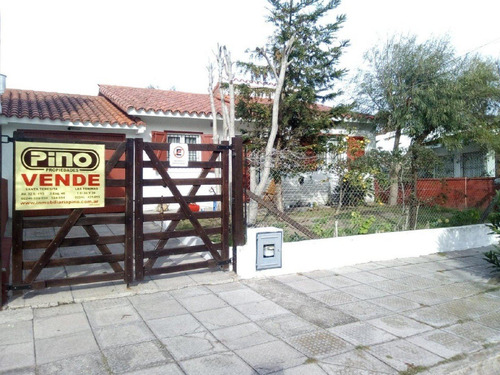 Imagen 1 de 12 de Casa Sola En El Lote. Gas Natural. Lote Libre