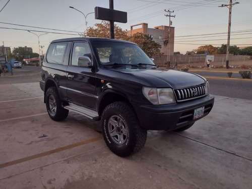 Imagen 4 de 10 de Toyota Meru 4x4