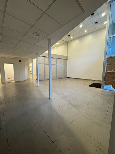 Alquiler Local En Avenida Comercial - Caballito