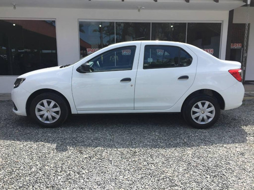 Renault Logan Authentique 1.0 12v