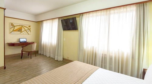 Imagem 10 de 15 de Flat No Itaim 02 Dormitórios 70m² - Sf25464