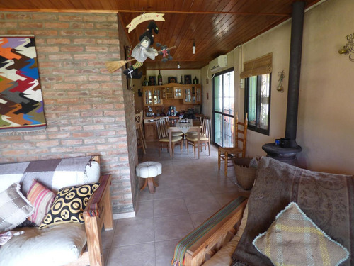 Imagen 28 de 30 de Quinta En Arturo Segui Calle 403 E/ 139 Y 141 La Catalina Dacal Bienes Raices