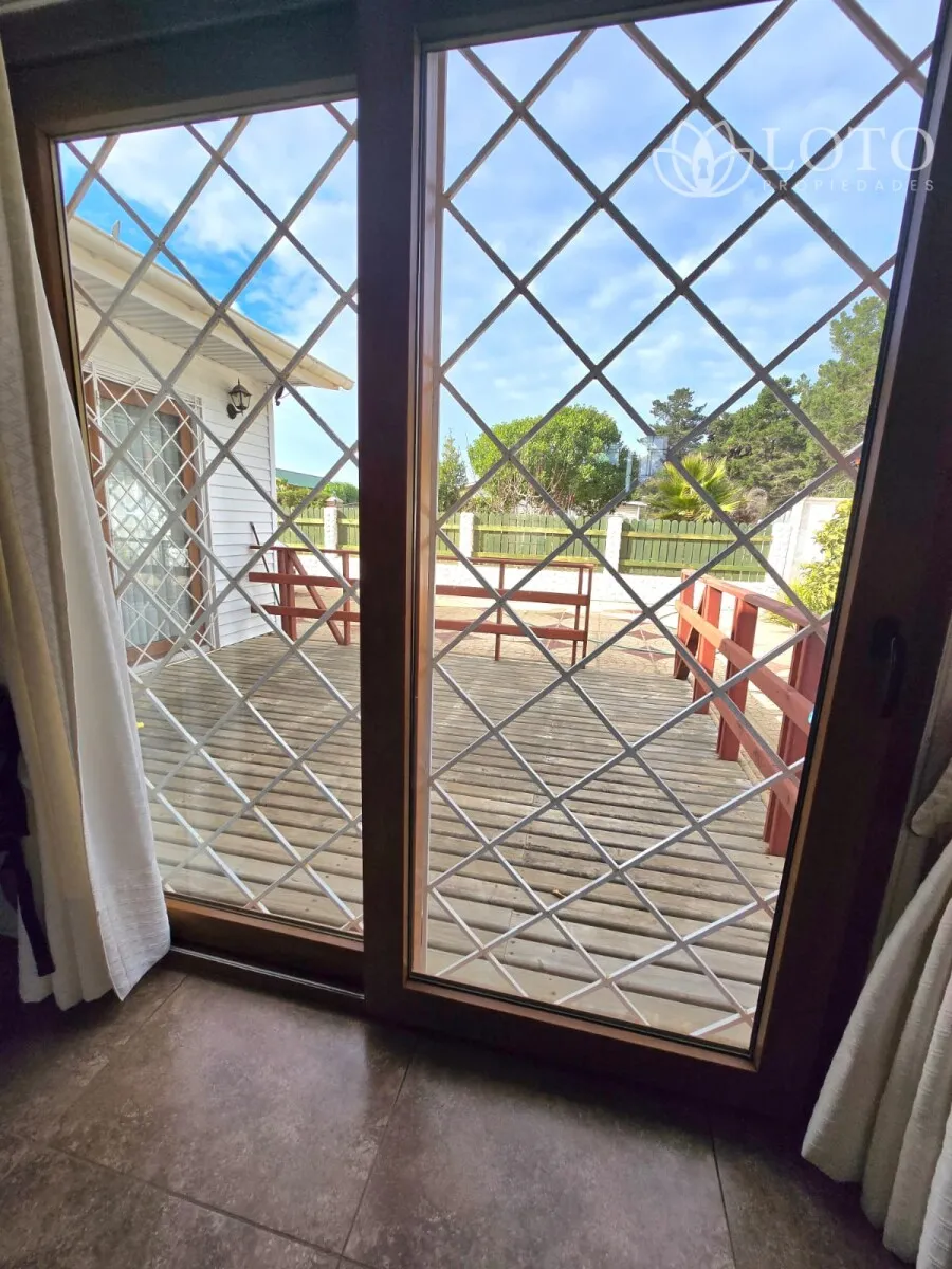 Imagen 3 de 22 de Venta De Casa Amplia En Algarrobo