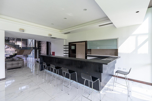 Venta Hotel En Fisherton A Estrenar