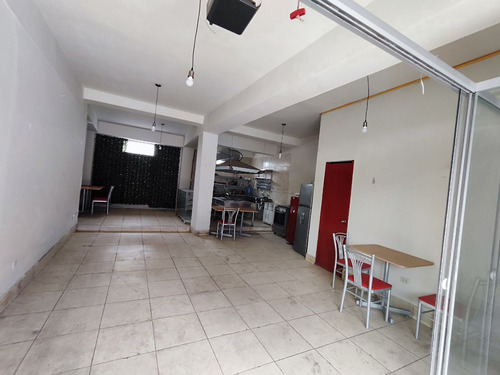 Local Comercial De 65 M2