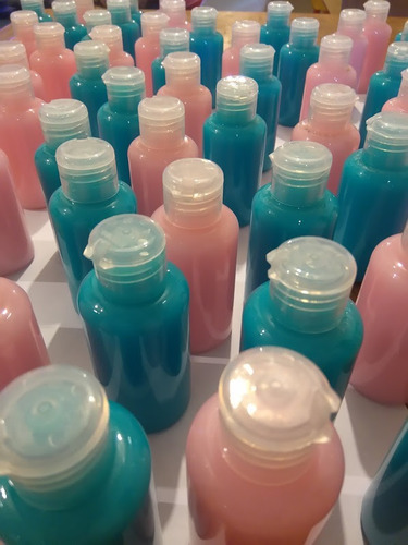 Imagen 2 de 5 de Jabón Liquido/alc. En Gel De 60 Cc, Souvenirs (x80)